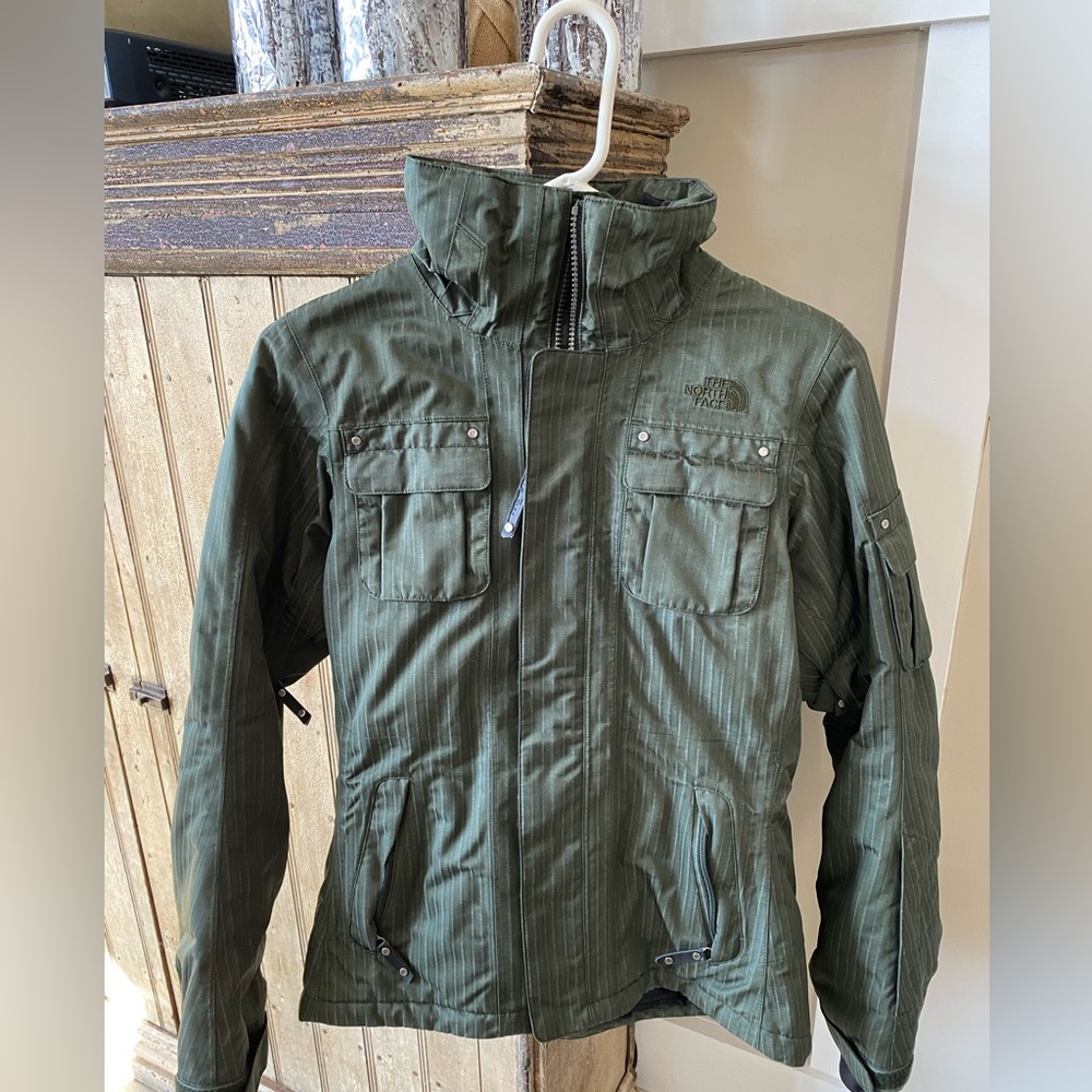 Women’s North Face Ski Coat with detachable Fur Hood